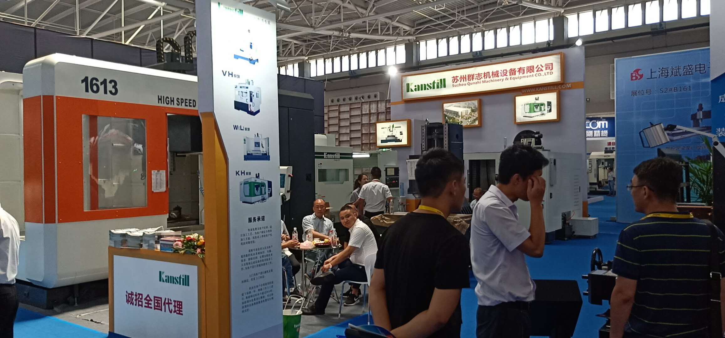 群志公司參加2018年8.2-8.6在青島舉辦的國(guó)際機(jī)床展覽會(huì)，現(xiàn)場(chǎng)簽單數(shù)臺(tái)，收獲頗豐